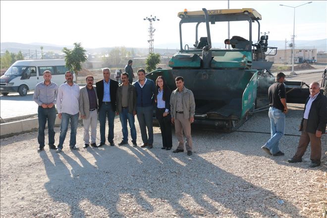 DİYADİN´DE SICAK ASFALT ÇALIŞMALARI