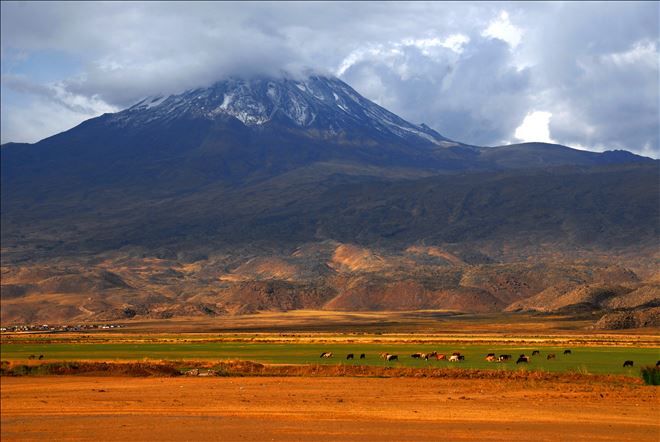 AĞRI DAĞI´NA YILIN İLK KARI EKİM AYINDA DÜŞTÜ