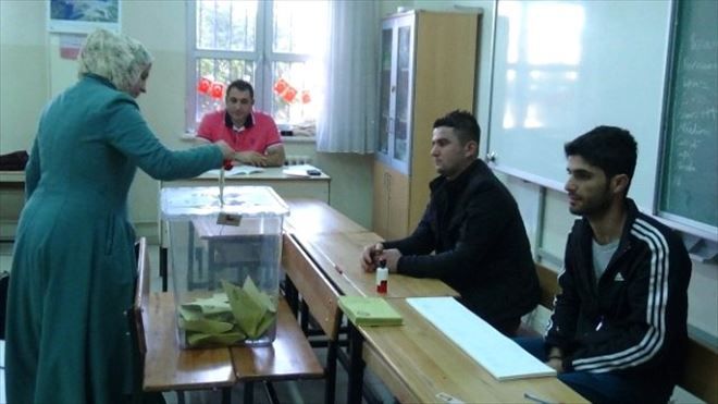 AĞRI´DA OY VERME İŞLEMİ BAŞLADI