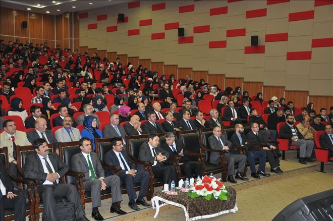 AĞRI´DA AHMEDE XANİ PANELİ DÜZENLENDİ