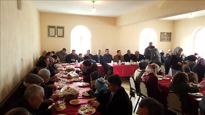  VALİ MAHALLE SAKİNLERİ İLE KAHVALTIDA BULUŞTU
