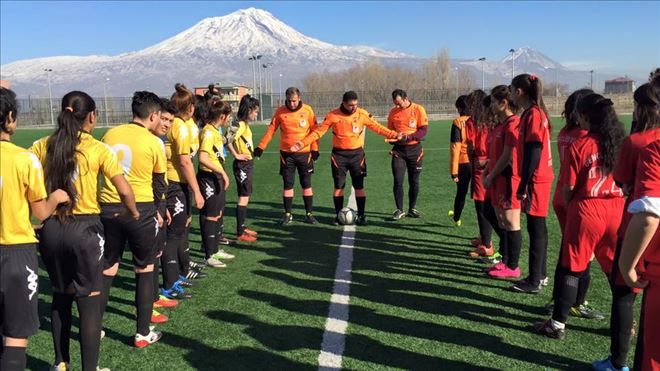 BAYAZIT SPOR KADINLAR TAKIMI MAÇI 1-0 KAZANDI?