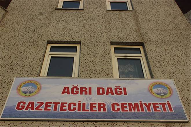 AĞRI DAĞI GAZETECİLER CEMİYETİ YENİ BÜROSUNU AĞRI`DA AÇTI