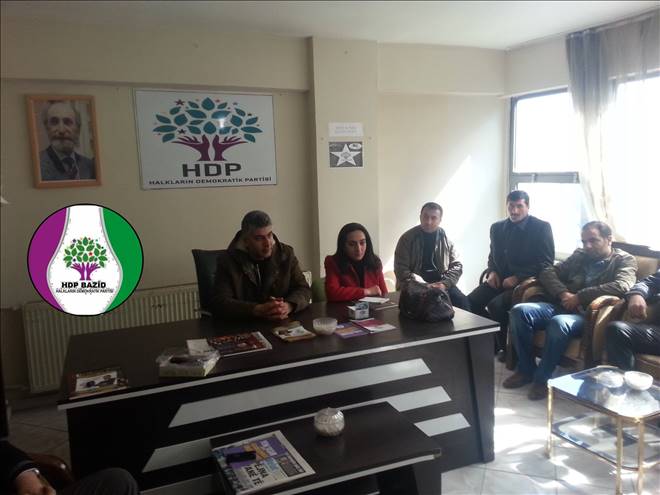 HDP AĞRI MİLLETVEKİLİ ADAY ADAYLARI DOĞUBAYAZIT HDP İLÇE BAŞKANLIĞINI ZİYARET ETTİ