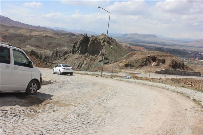 Saray yolu oldum olası hep günün konusu.