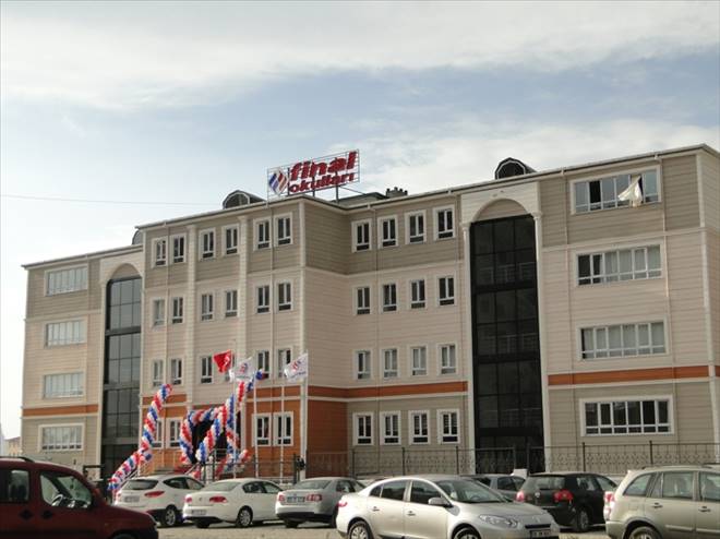 DEĞERLİ ANNELER VE BABALAR
