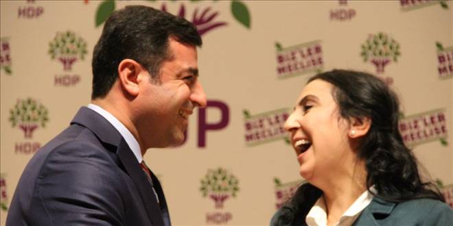 HDP HALKLARI MECLİSE TAŞIDI