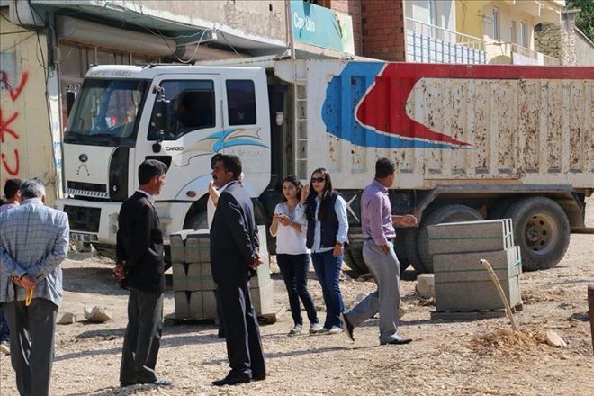 DİYADİN´İN ANA CADDESİ ASFALTLANIYOR