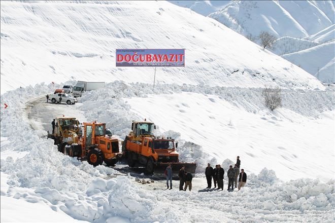 KARDAN KAPANAN YOLLAR AÇILMAYA ÇALIŞILIYOR