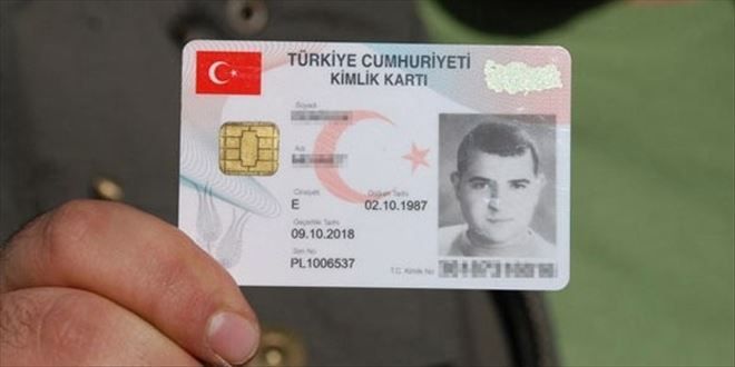 YENİ KİMLİK KARTLARININ DAĞITIMINA BAŞLANDI