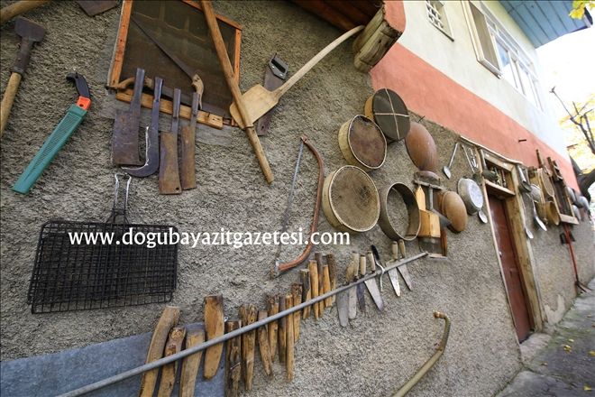 GEÇMİŞE YOLCULUK?