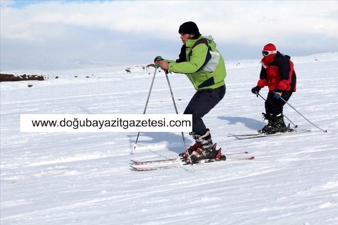 AĞRI´DA KAYAK SEZONU BAŞLADI...