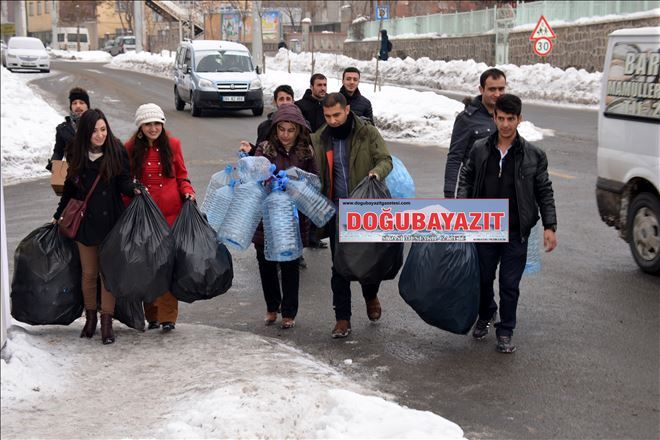 Ağrı´daki Üniversitelilerden geri dönüşüme katkı 