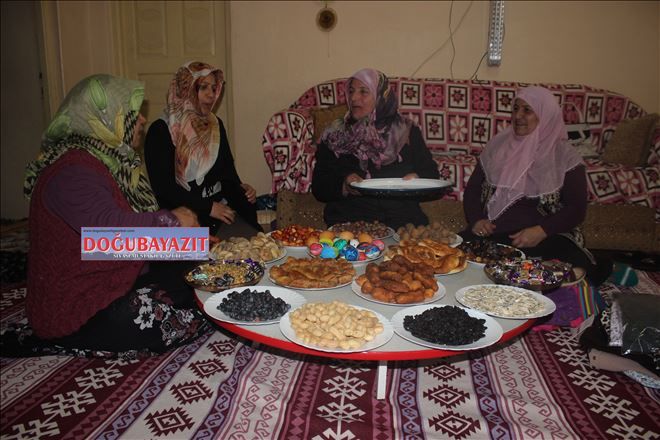 TAŞLIÇAY´DA YILLARDIR SÜREN NEWRUZ GELENEĞİ ?YEDDİ LEVİN?