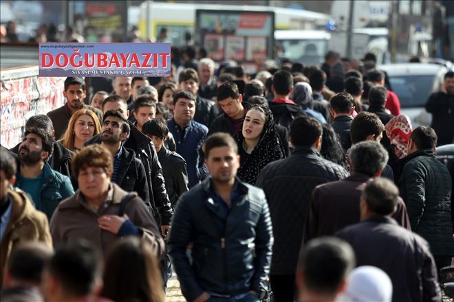 İRAN´LILAR NEWRUZ TATİLİ DEĞERLENDİRMEK İÇİN BURALARA AKIN EDİYOR