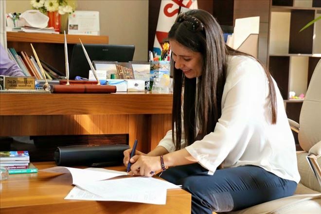 DİYADİN BELEDİYE EŞBAŞKANI HAZAL ARAS GÖZALTINDA