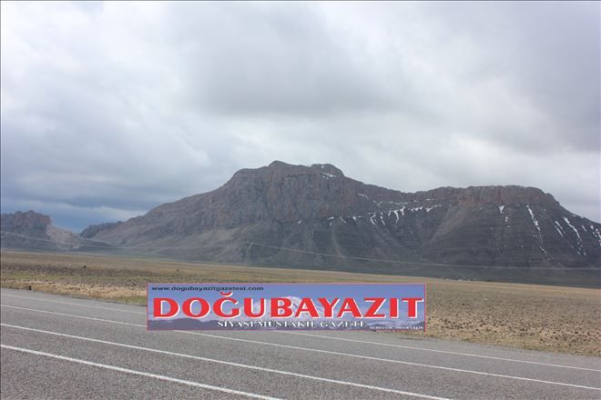 Uzaktan Bakıldığında İnsan Yüzü Görüntüsü Var