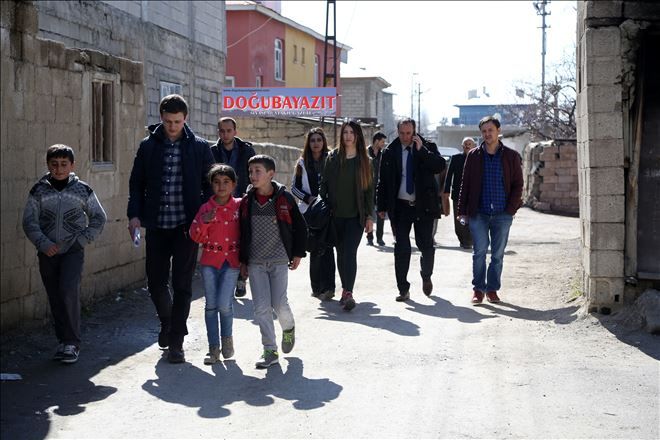 Aileleri ikna edilen çocuklar eğitime kazandırılıyor