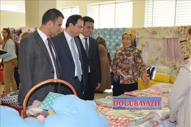 Ağrı Aile Destek Merkezi´nde yıl sonu sergisi