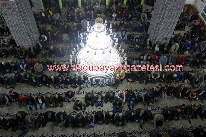 AĞRI´DA MİRAÇ KANDİLİ