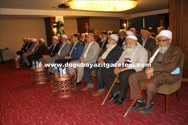 AĞRI´DA MEDRESE ALİMLERİ VAKFI TOPLANTISI DÜZENLENDİ