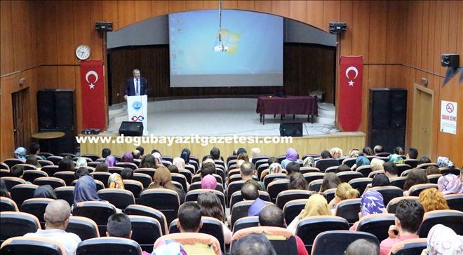 AĞRI´DA ADAY ÖĞRETMENLERE SEMİNER VERİLDİ