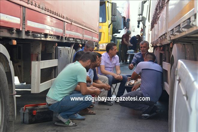 GÜRBULAK SINIR KAPISINDA BURUK BAYRAM?