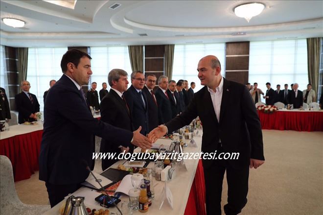 ARALARINDA AĞRI´NINDA BULUNDUĞU 22 İLİN VALİSİ ANKARA´DA TOPLANDI