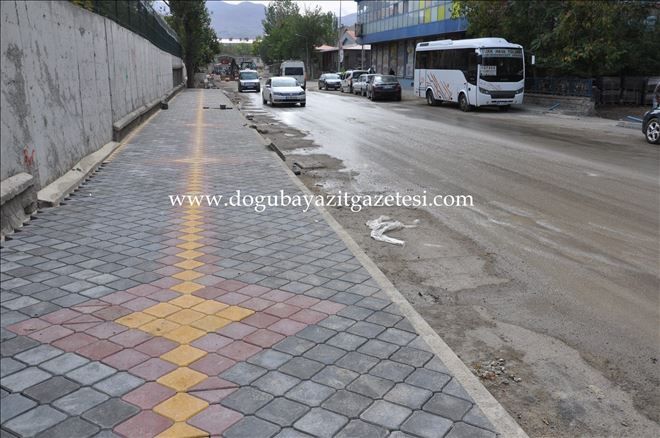 DOĞUBAYAZIT KALDIRIMLARINA YAKIŞAN KİLİTLİ PARKE TAŞLARI