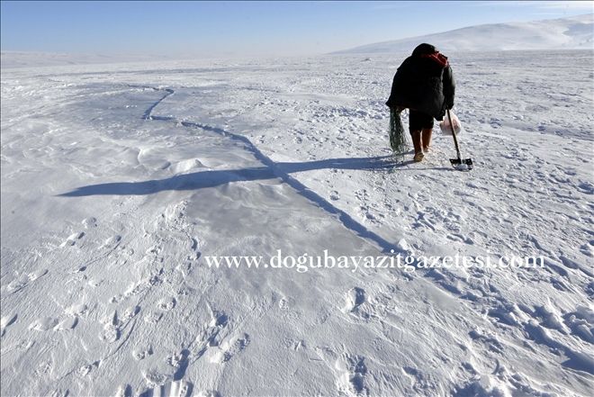 DONAN GÖLDE ESKİMO USULÜYLE BALIK TUTMA?