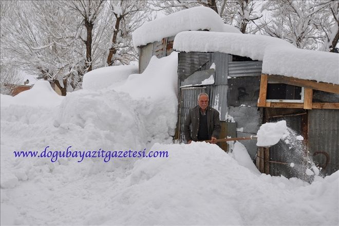 AĞRI´DA 395 KÖY YOLU KAPALI?