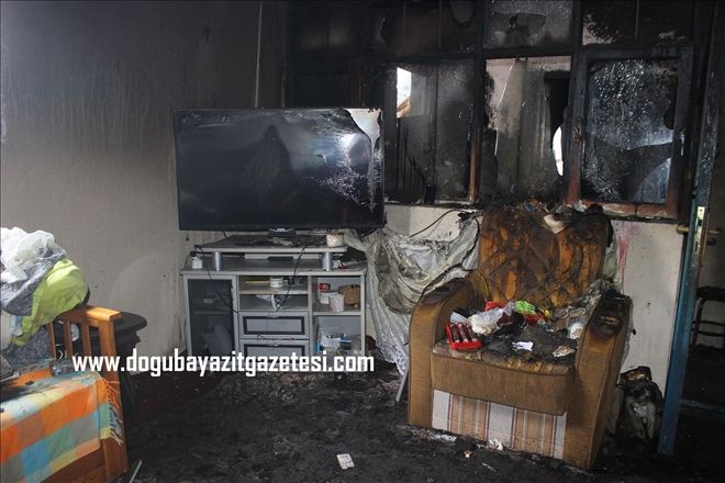 Tüp patlayan eve 2 saat süren karla mücadelenin ardından ulaşıldı?