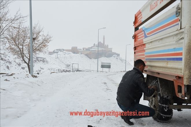 DOĞUBAYAZIT´TA KAR TİPİ?