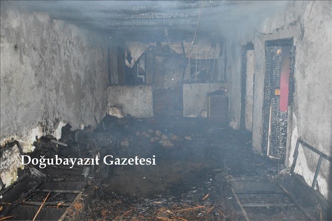 DOĞUBAYAZIT´TA YANGIN?