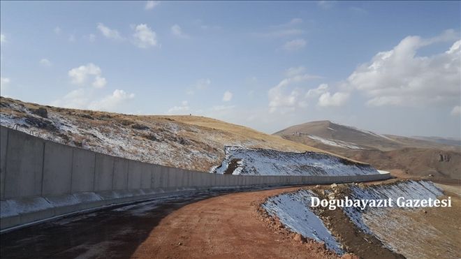 TOKİ İRAN SINIRINDAKİ DUVARIN YARISINI TAMAMLADI?