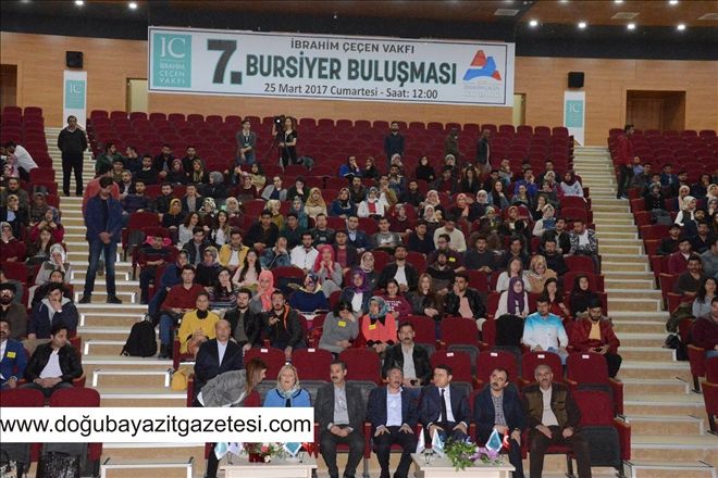 İBRAHİM ÇEÇEN VAKFI 7. BURSİYER BULUŞMASI...