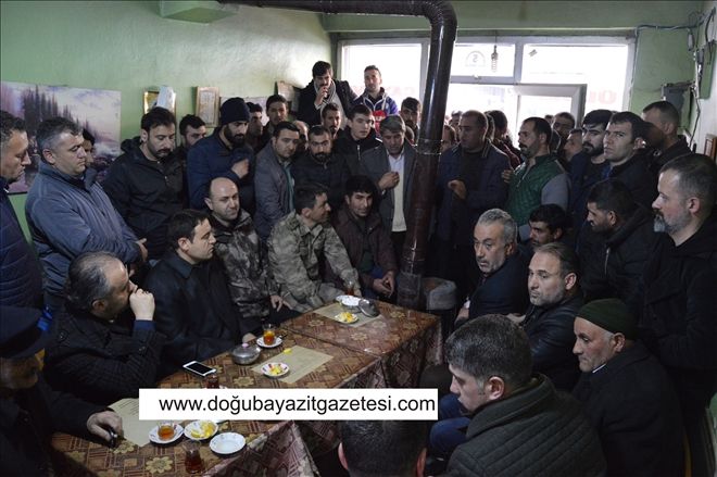 VALİ DOĞUBAYAZIT´TA VATANDAŞLARLA BERABER...