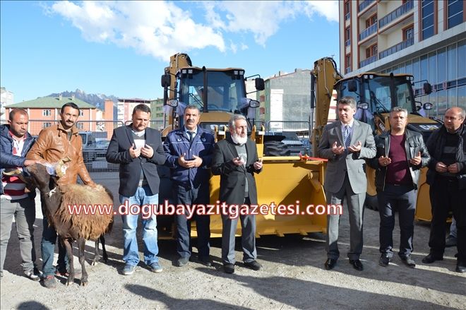 DOĞUBAYAZIT BELEDİYESİNE ALINAN YENİ ARAÇLAR?