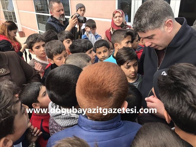 DOĞUBAYAZIT BELEDİYESİNDEN ÖĞRENCİLERE FORMA?
