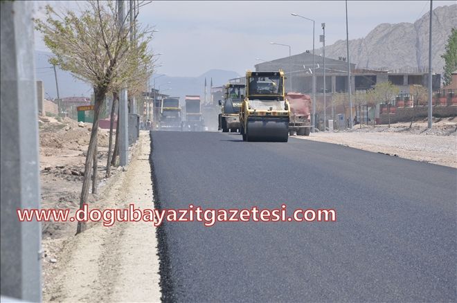 DOĞUBAYAZIT´TA YOL ÇALIŞMALARI