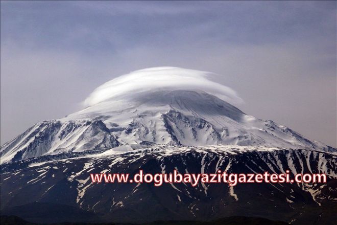 AĞRI DAĞI ŞAPKA TAKTI?