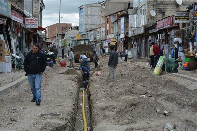 DOĞALGAZ BORULARI DÖŞENMEYE BAŞLADI