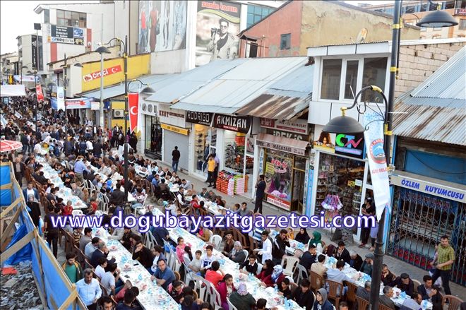 AĞRI´DA DÜZENLENEN İFTAR PROĞRAMI?