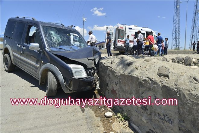 AĞRI´DA TRAFİK KAZASI: 2 YARALI?