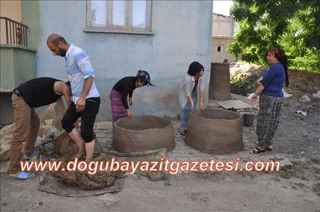 TANDIR YAPARAK GEÇİMLERİNİ SAĞLIYORLAR?