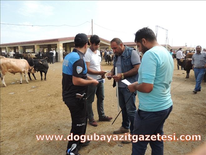 AĞRI KURBAN PAZARINDA SAHTE PARA UYARISI