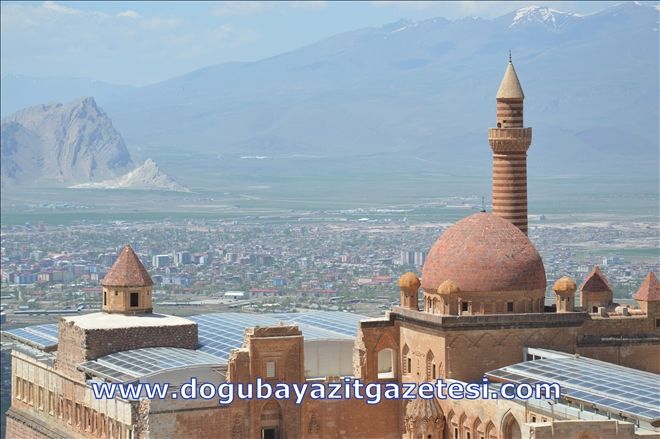 DEĞİŞEN GERÇEKTEN BAYRAMLARMI YOKSA HIZLA DEĞİŞEN ZAMANMI?...