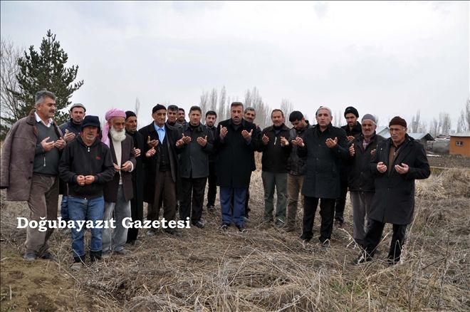 ÇİFTÇİLER KAR VE YAĞMUR DUASI´NA ÇIKTI?