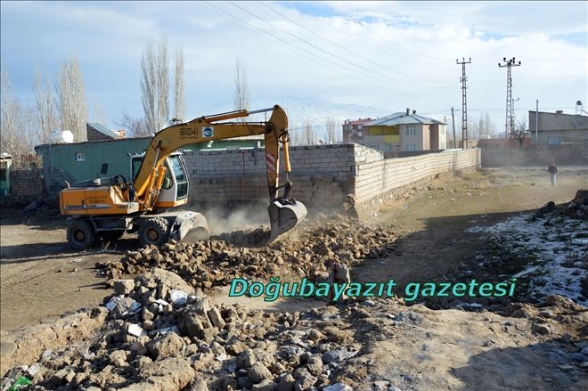 YIKILAN METRUK BİNALAR VE YOL GENİŞLETME ÇALIŞMALARI