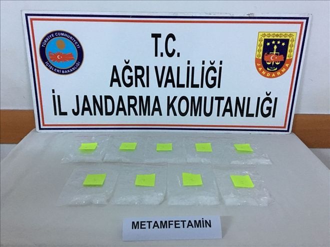 DOĞUBAYAZIT´TA SİGARA PAKETLERİNE GİZLENMİŞ UYUŞTURUCU YAKALANDI?